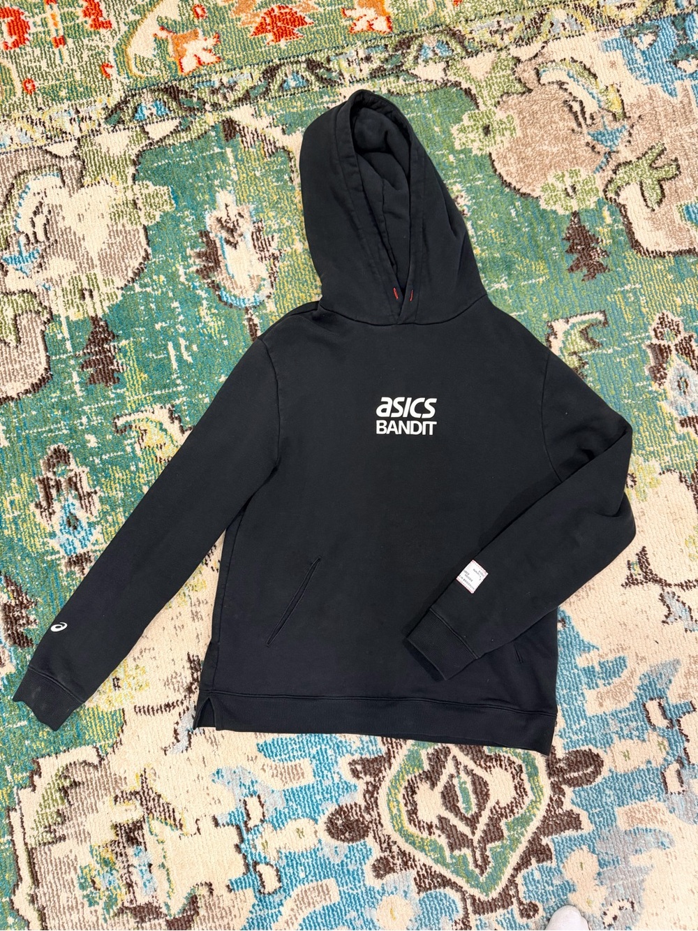 BANDIT ASICS limited edition NYC marathon hoodie